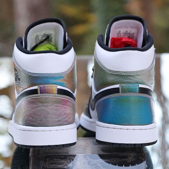 Air Jordan 1 Mid Heat Reactive - Picture 10 of 15